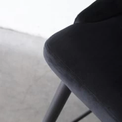 Giga Meubel Barstoel Velvet Zwart - Metaal - 50x57x101cm - Amber 9 Giga Meubel Barstoel Velvet Zwart - Metaal - 50x57x101cm - Amber -ZitMeester ComfortDesign 1000065944 0103